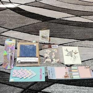COLLECTION OF STATIONERY & CRAFTING SUPPLIES BUNDLE
